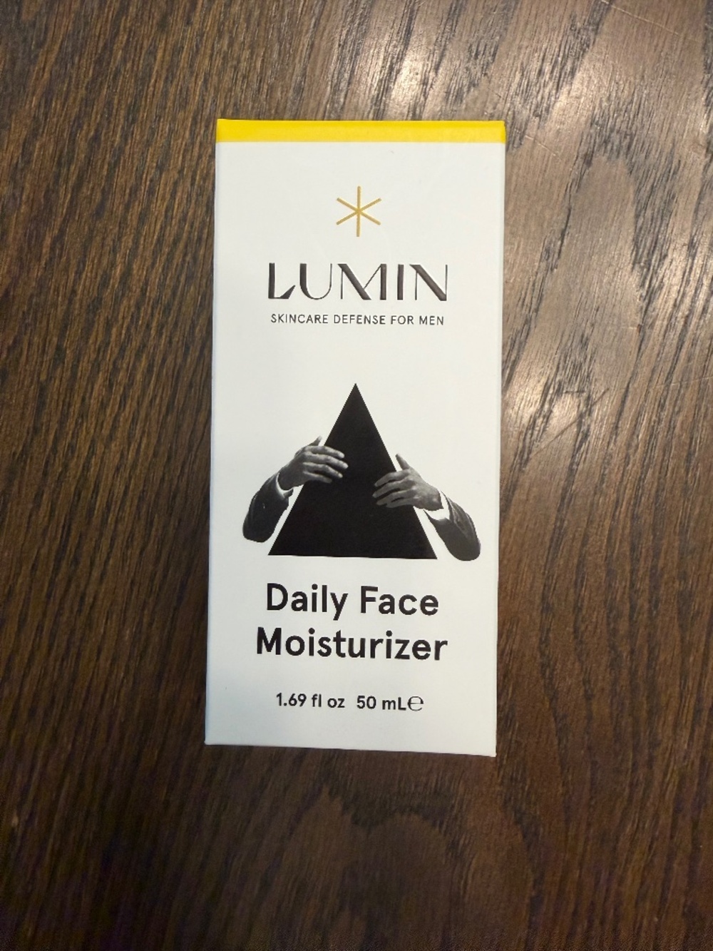 NIB - Lumin Skincare Daily Face Moisturizer for Men 1.69 fl oz (Exp 11/26)